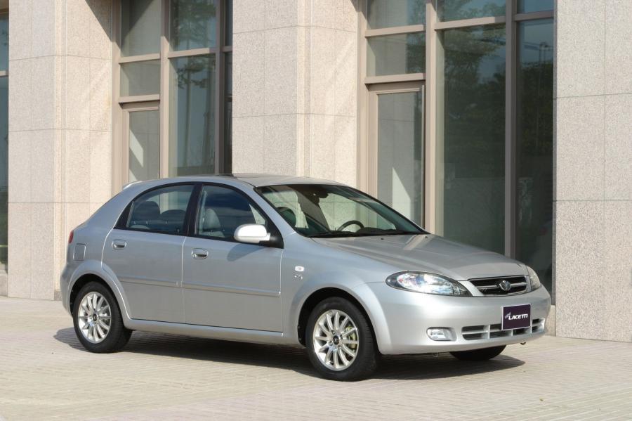  Daewoo Lacetti5 2004 года  (фото 10 из 12)